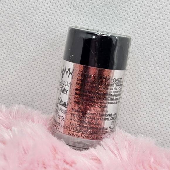 NYX Cosmetics Copper Face and Body Glitter - Picture 4 of 5